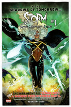 Load image into Gallery viewer, PLANET SHE-HULK #2 VARIANT PACO MEDINA DISNEY STITCH UNLEASH THE HOLIDAYS INCREDIBLE HULK #340 TRIBUTE